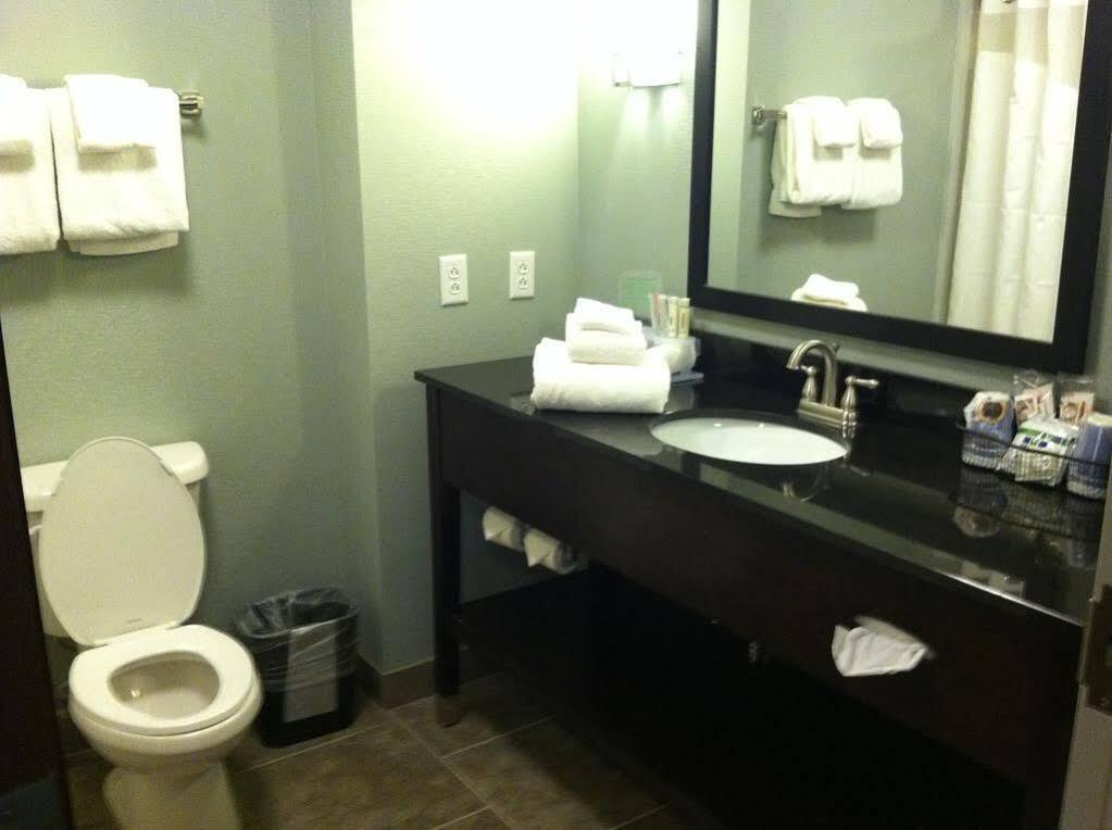 Holiday Inn Express & Suites Oak Ridge By Ihg מראה חיצוני תמונה